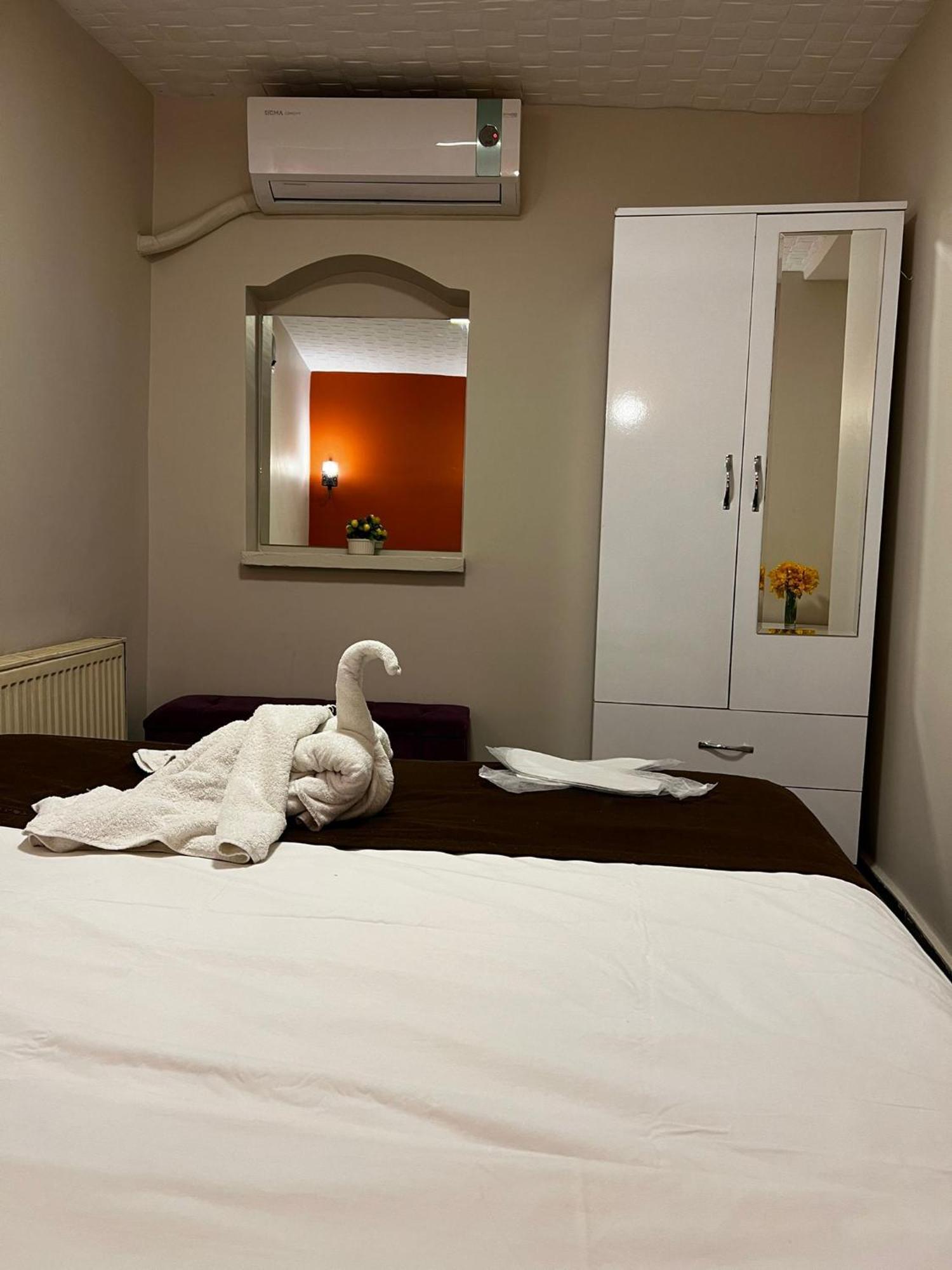 Taksim Bricktown Suite Istanbul Eksteriør bilde